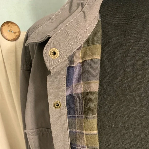 *SOLD* Cabela’s Hunting Lined Heavy Shirt - Picture 5 of 6